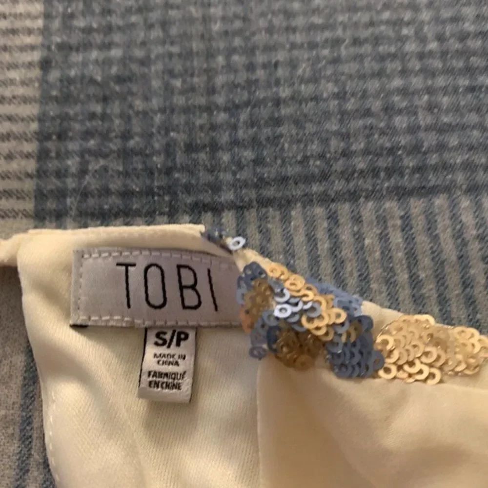 Tobi Floral Romper size S - Picture 6 of 6